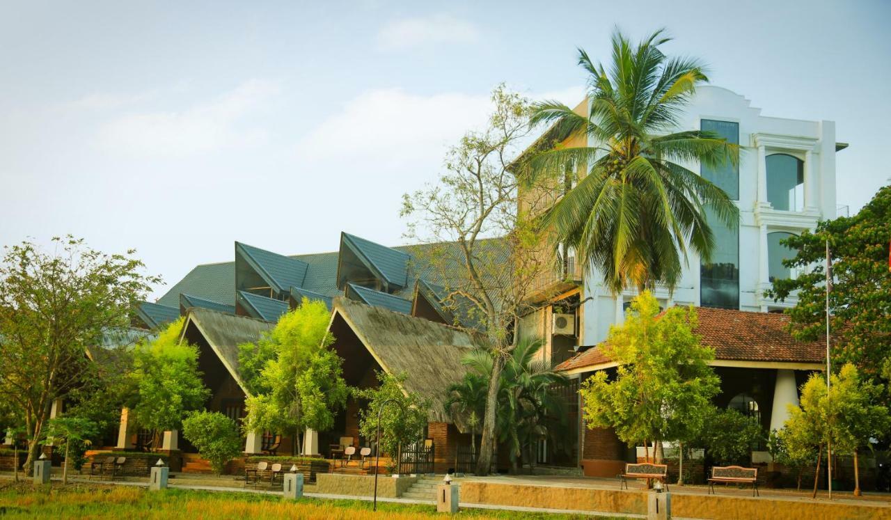 Avasta Resort And Spa Anuradhapura Eksteriør billede