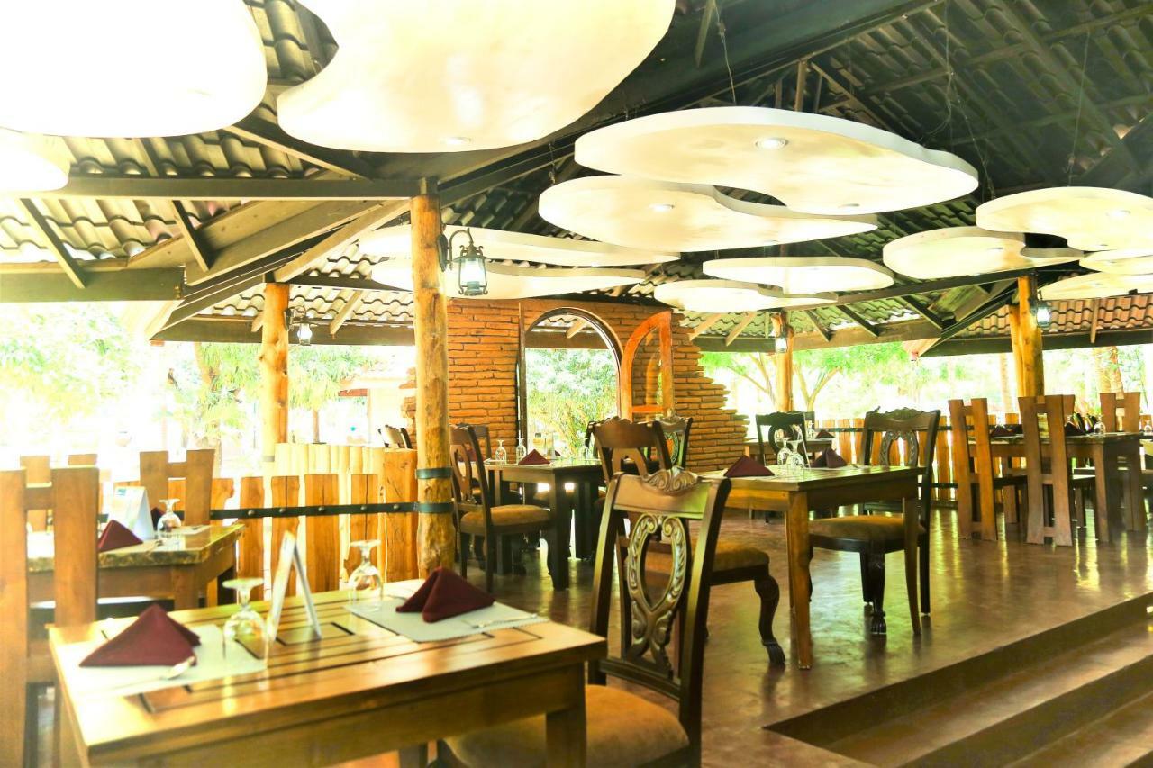 Avasta Resort And Spa Anuradhapura Eksteriør billede